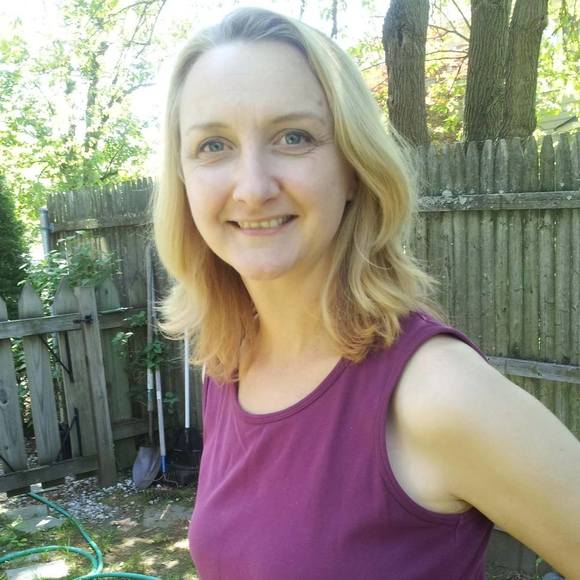 Meet your Posher, Kiersten - Picture 1 of 1